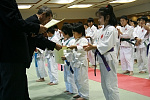 第2回日本拳法関東少年選手権大会
防具試合、小学1年生防具表彰