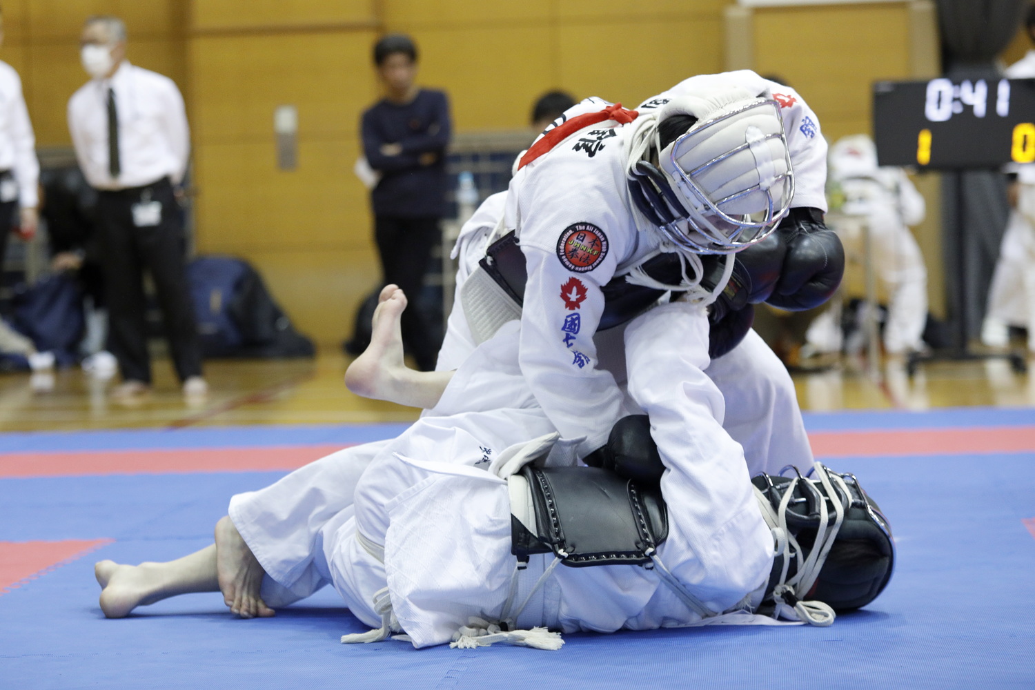 令和6年 日本拳法連盟 鏡開き式 撮影：Inno（撮影：紅白試合、高校の部。赤：和田の面突き（一本）。）
_5D_2621.JPG